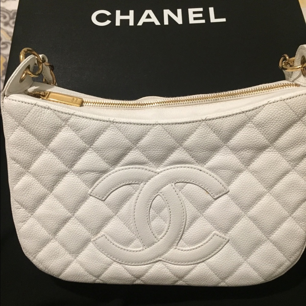 Chanel Caviar white